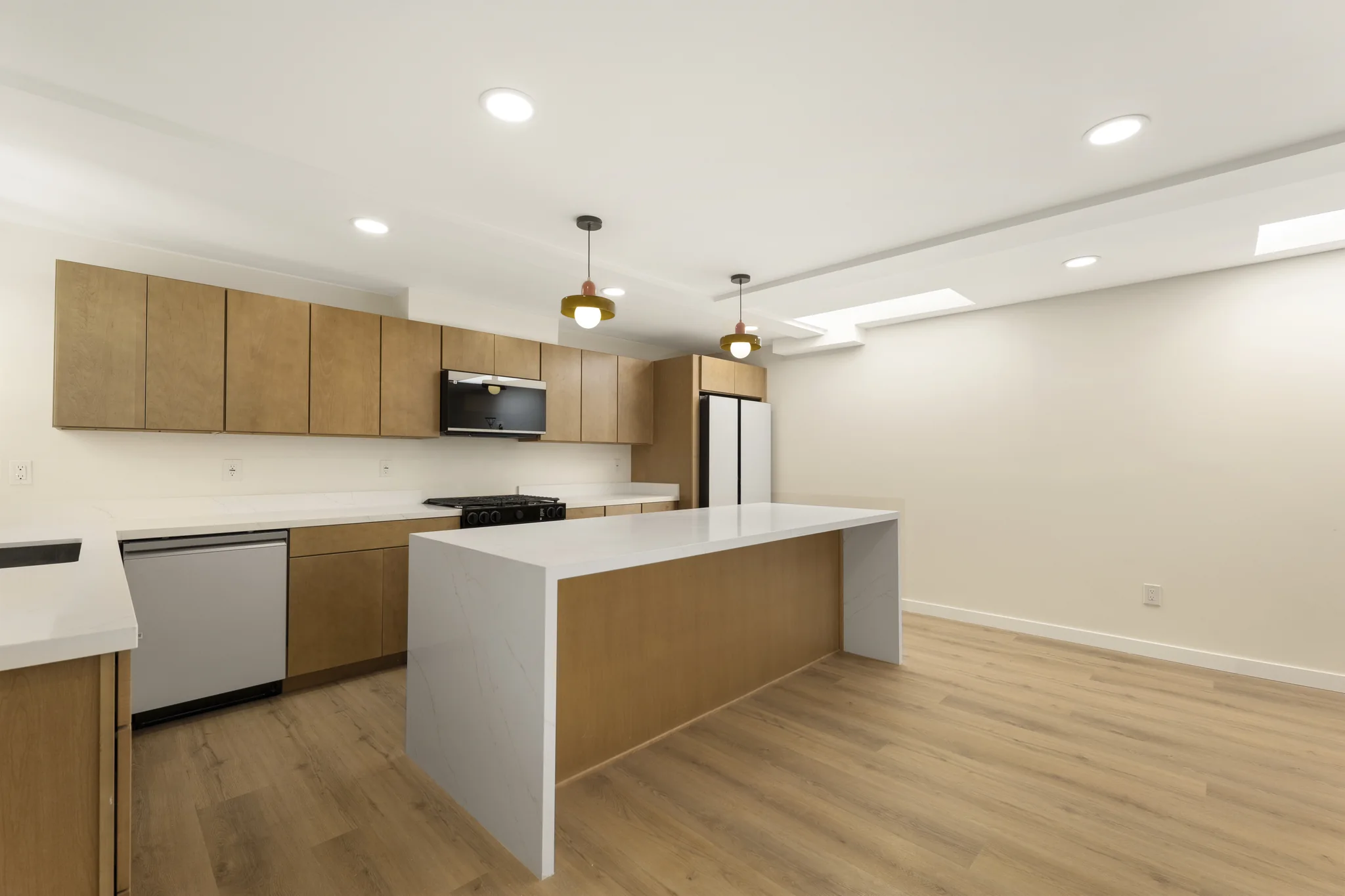 Sherbourne: kitchen island and timber cabinetry
