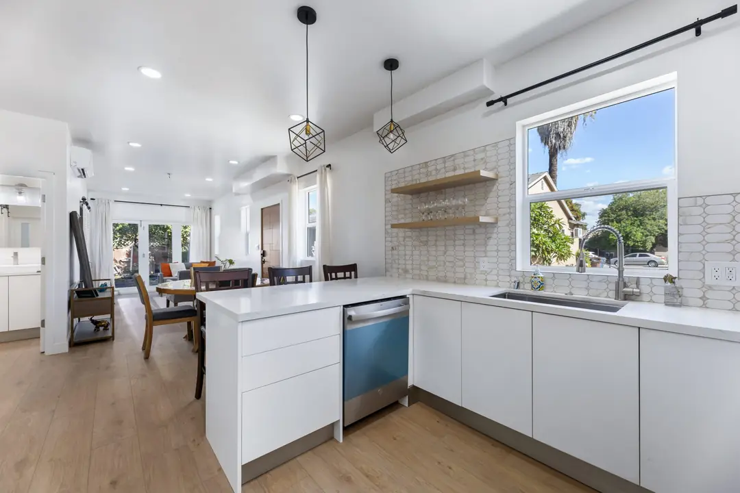 Lancewood: white kitchen with open shelving