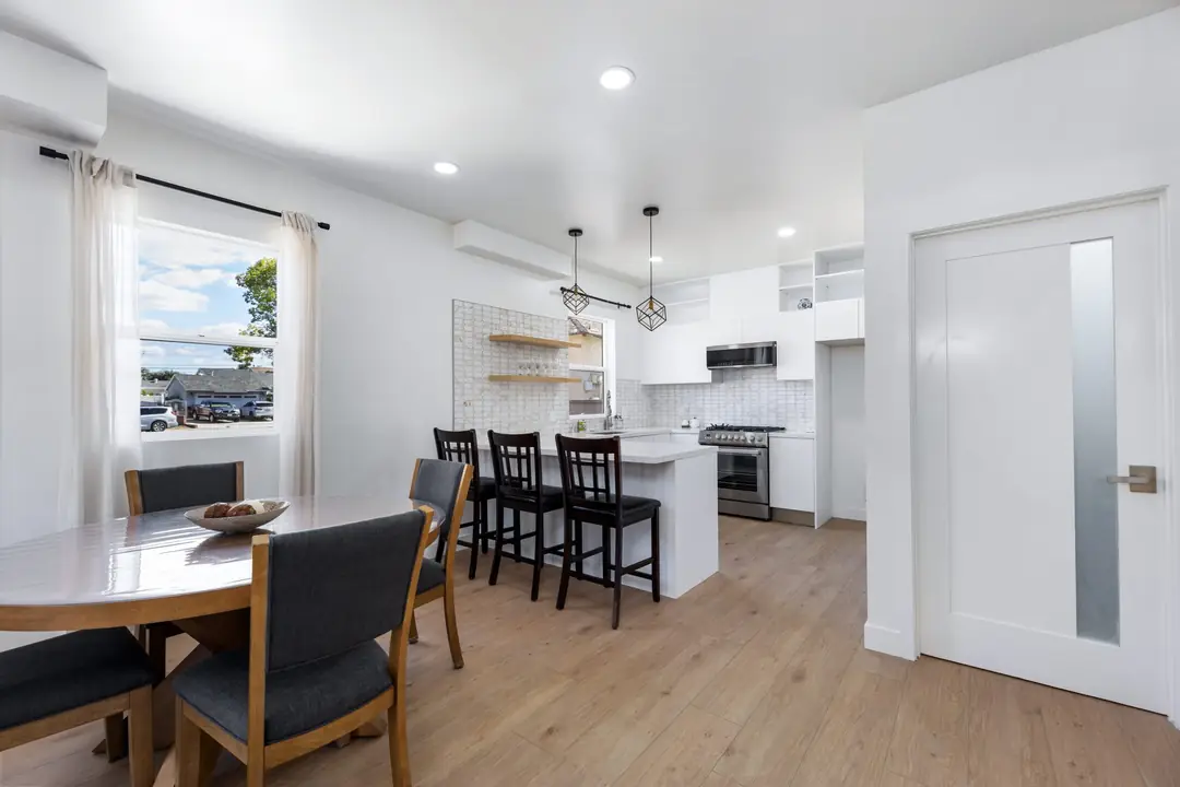 Lancewood: kitchen and dining area