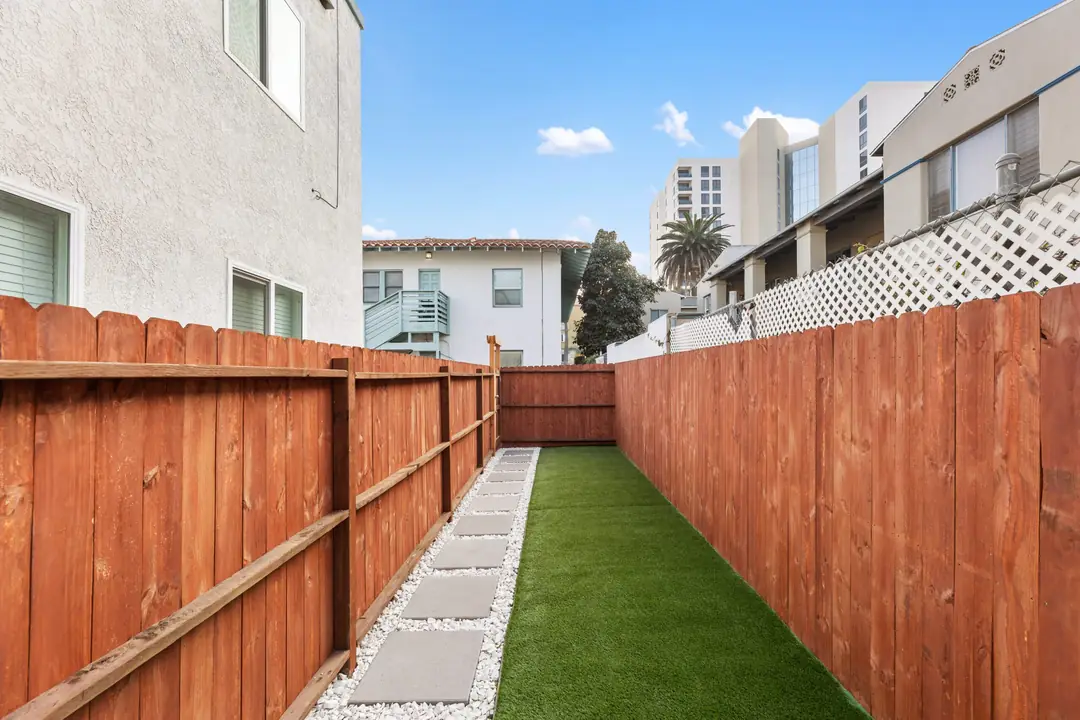 Ocean: fenced outdoor path viewed from entry